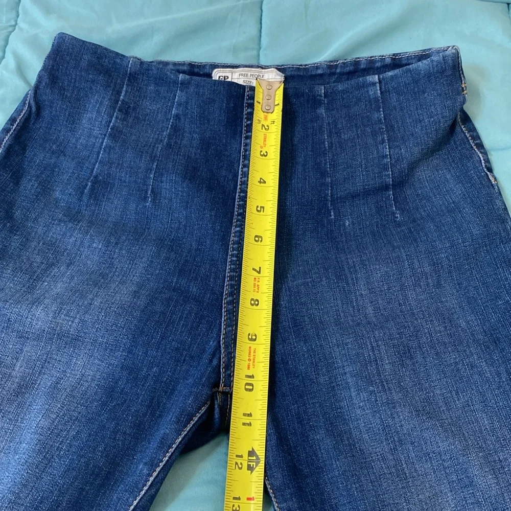 Free People Ultra High Pull On Skinny jeans size 28 - Picture 7 of 13